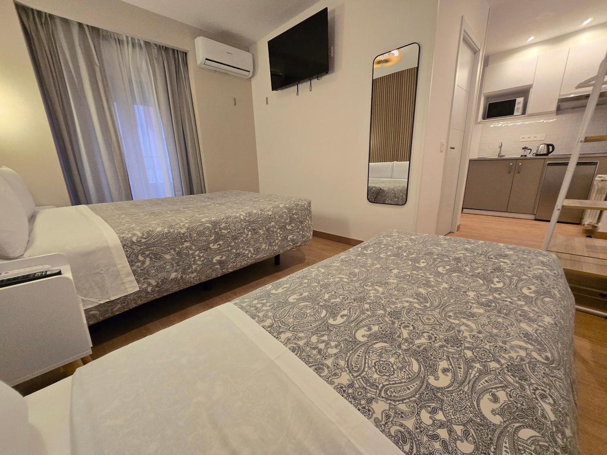 Hostal Esparteros Madrid Eksteriør bilde