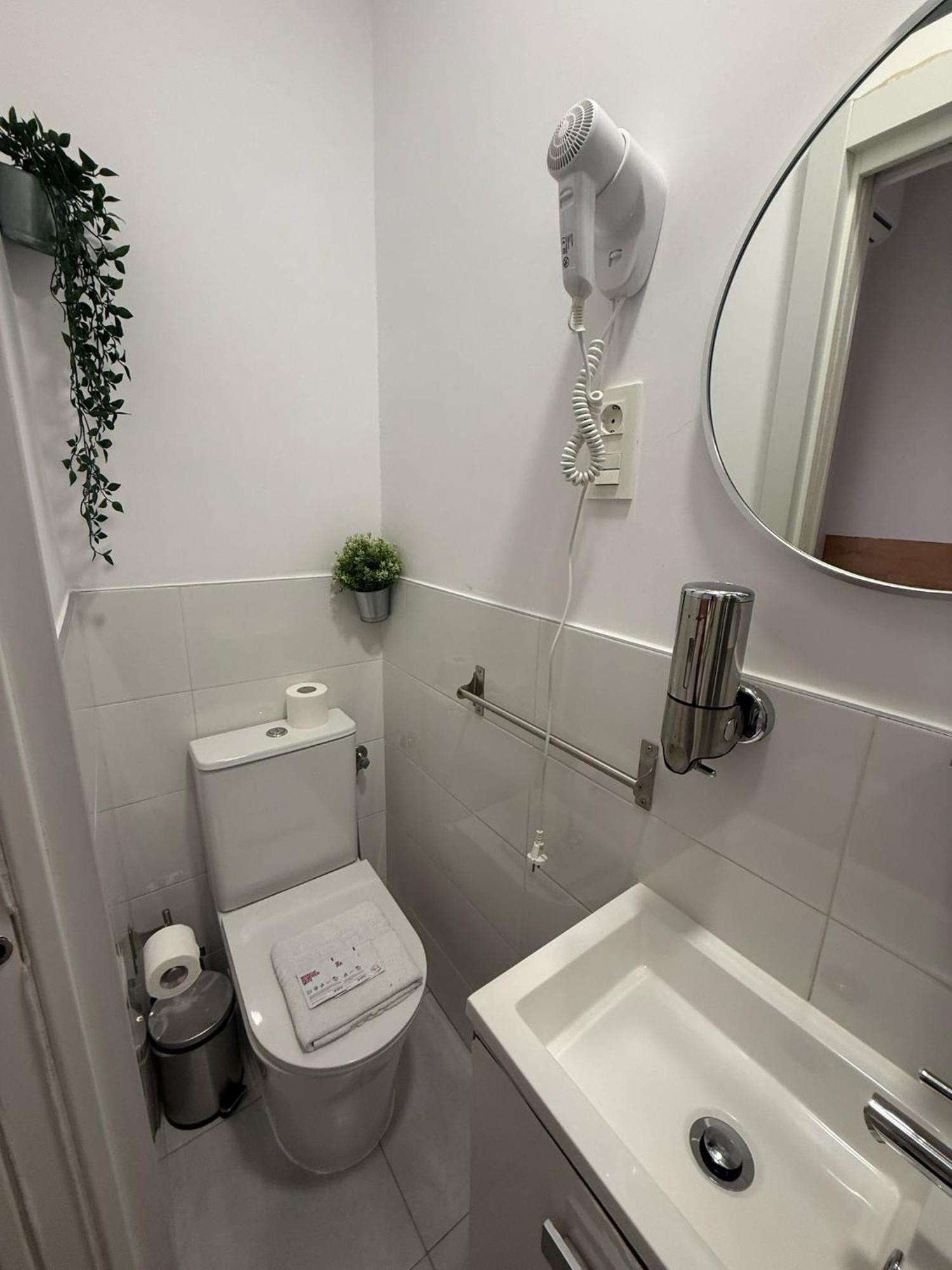 Hostal Esparteros Madrid Eksteriør bilde